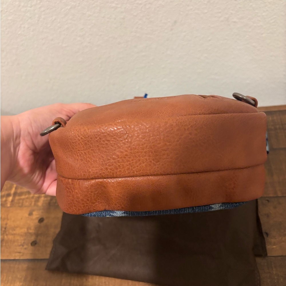 Wrangler Denim Blue and Brown Patterned Bum/Crossbody  Bag - Picture 9 of 11